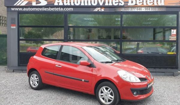 RENAULT CLIO AUTHENTIQUE 1. 2 16V ECO2
