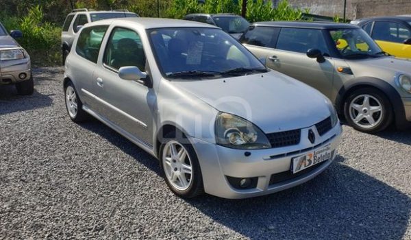 RENAULT CLIO RENAULT SPORT 2. 0 16V
