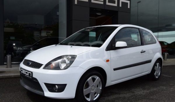 FORD FIESTA 1. 4 TREND